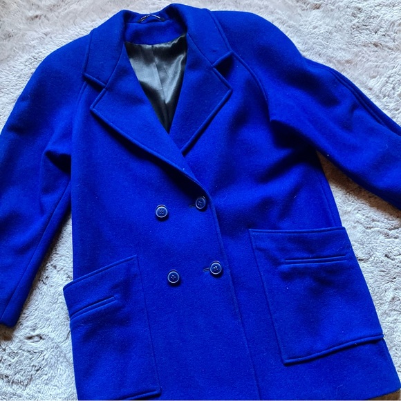 STUNNING Vintage Royal Blue Pure Virgin Wool Long Line Coat with shoulder pads - Picture 2 of 9